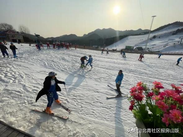 冰雪运动走进津门中小学,冰雪运动进课堂乐享健康迎冬奥