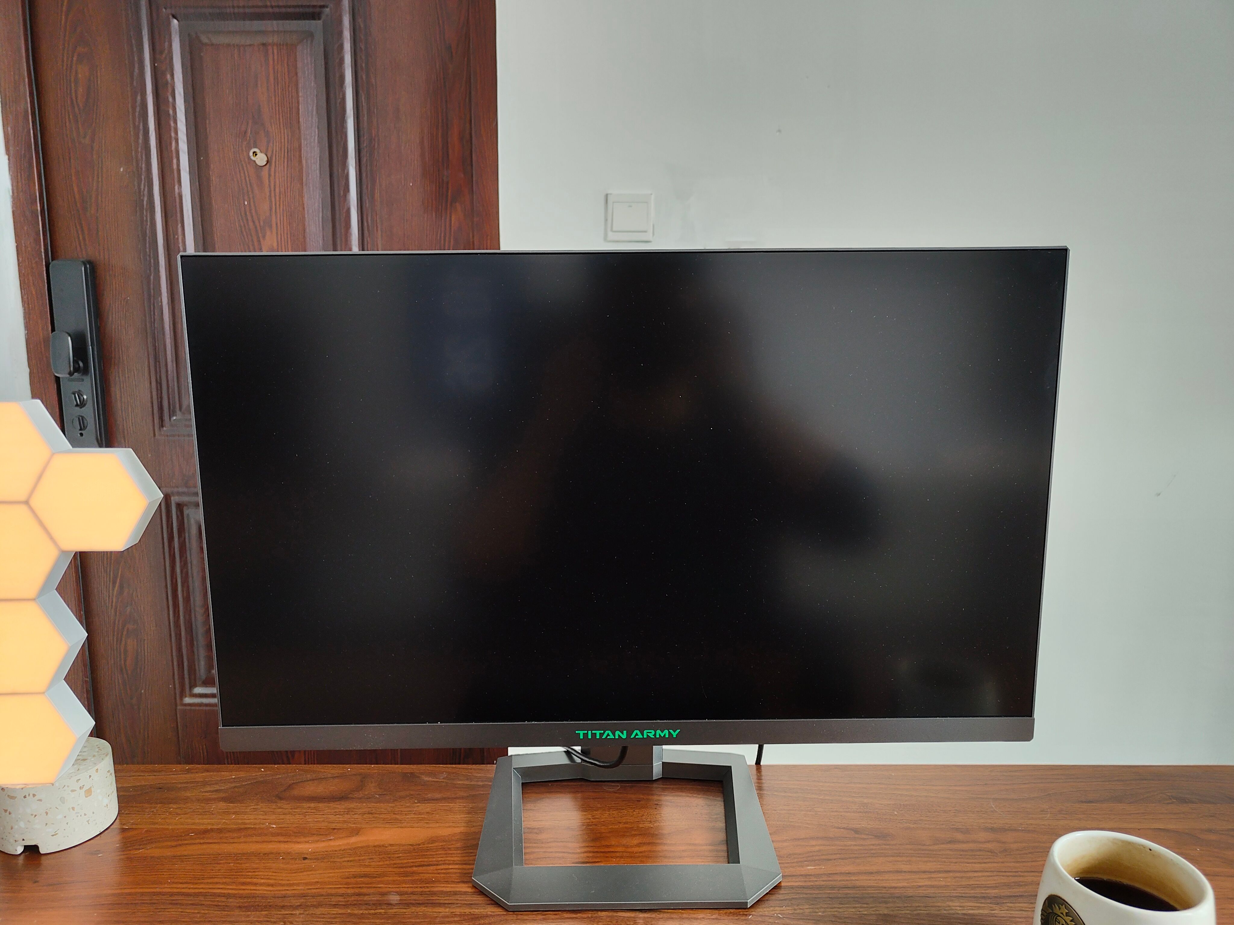 hkc32寸miniled显示器,aocminiled显示器