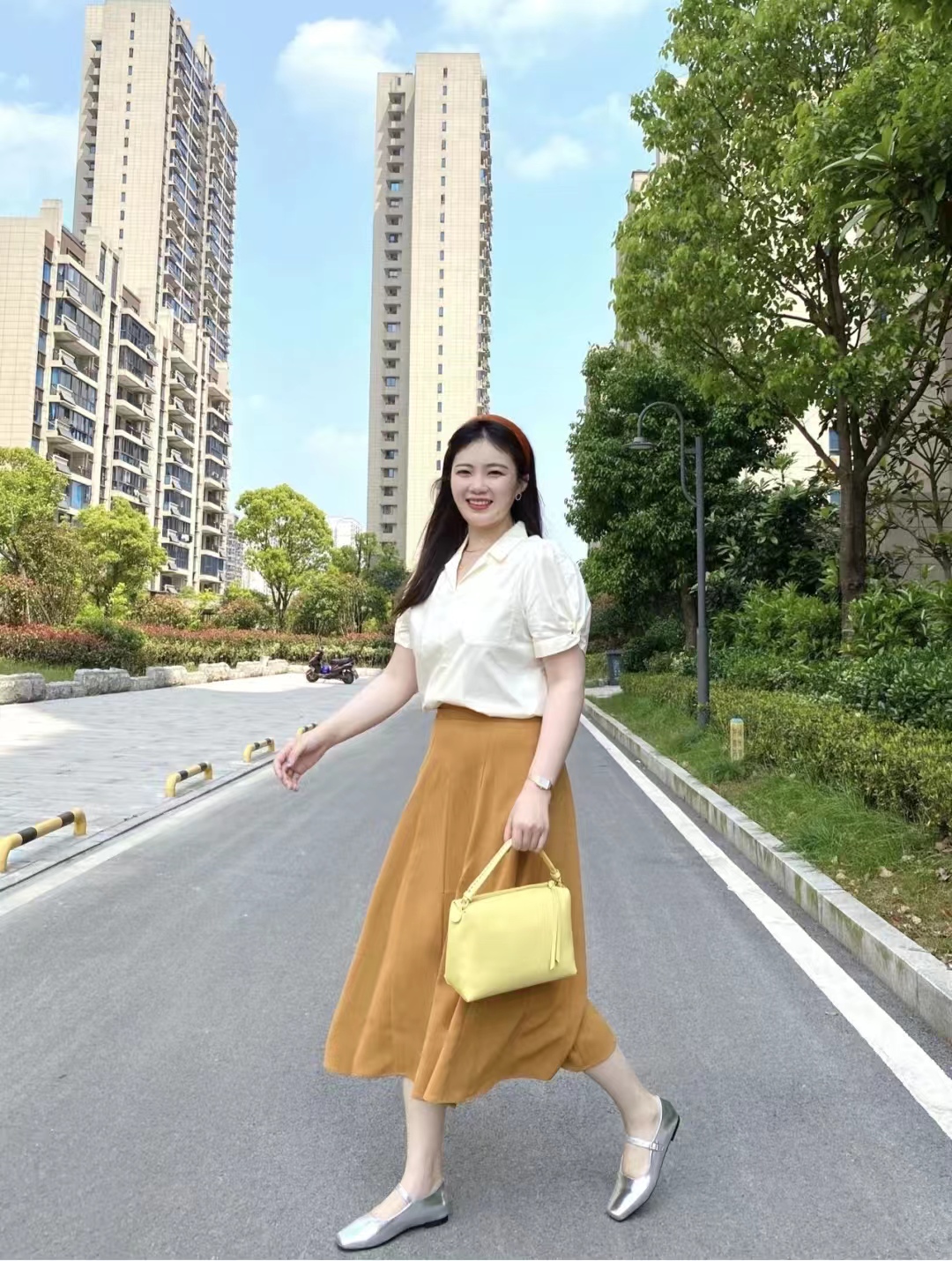 微胖的女生穿什么款式比较好看,微胖女生应该穿什么款式上衣