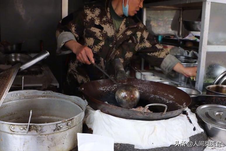 四川成都38年的苍蝇馆子每天必吃,四川各地苍蝇馆子