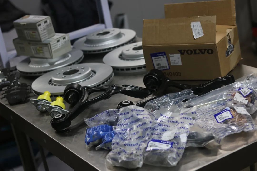 80年沃尔沃xc90出售,08款沃尔沃xc90二手多少钱