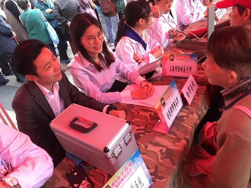 如何做一个走路带风的女人,怎么才能成为女律师