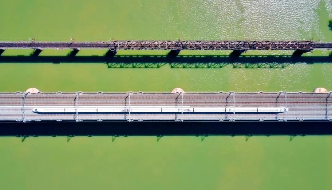这条铁路的风景一年四季都美如画,八条高铁专线欣赏沿途风景