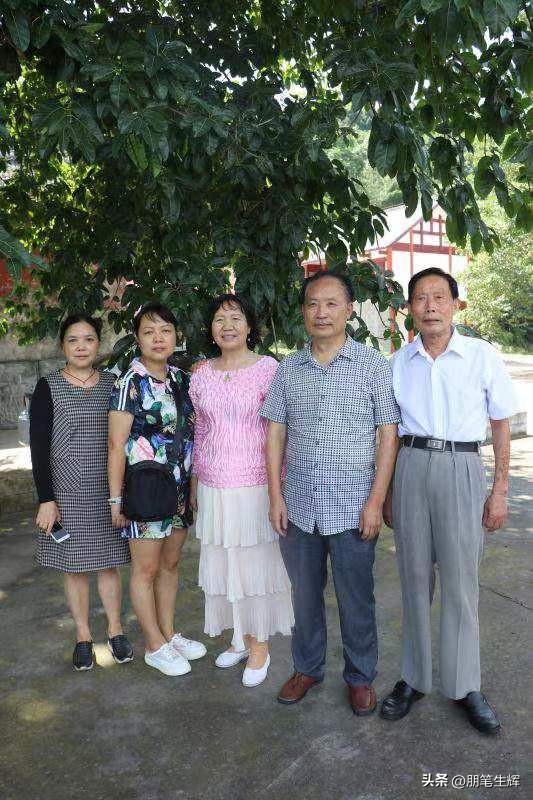 有人说，喻善平老师是一团火