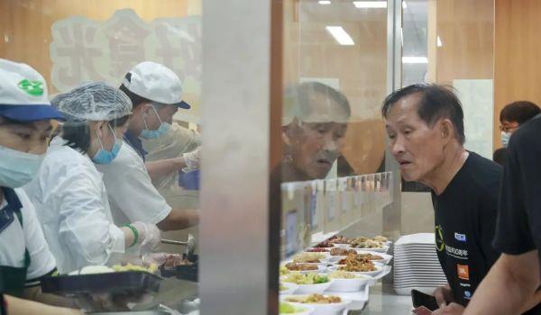 社区群众满意度,社区服务中心服务热情