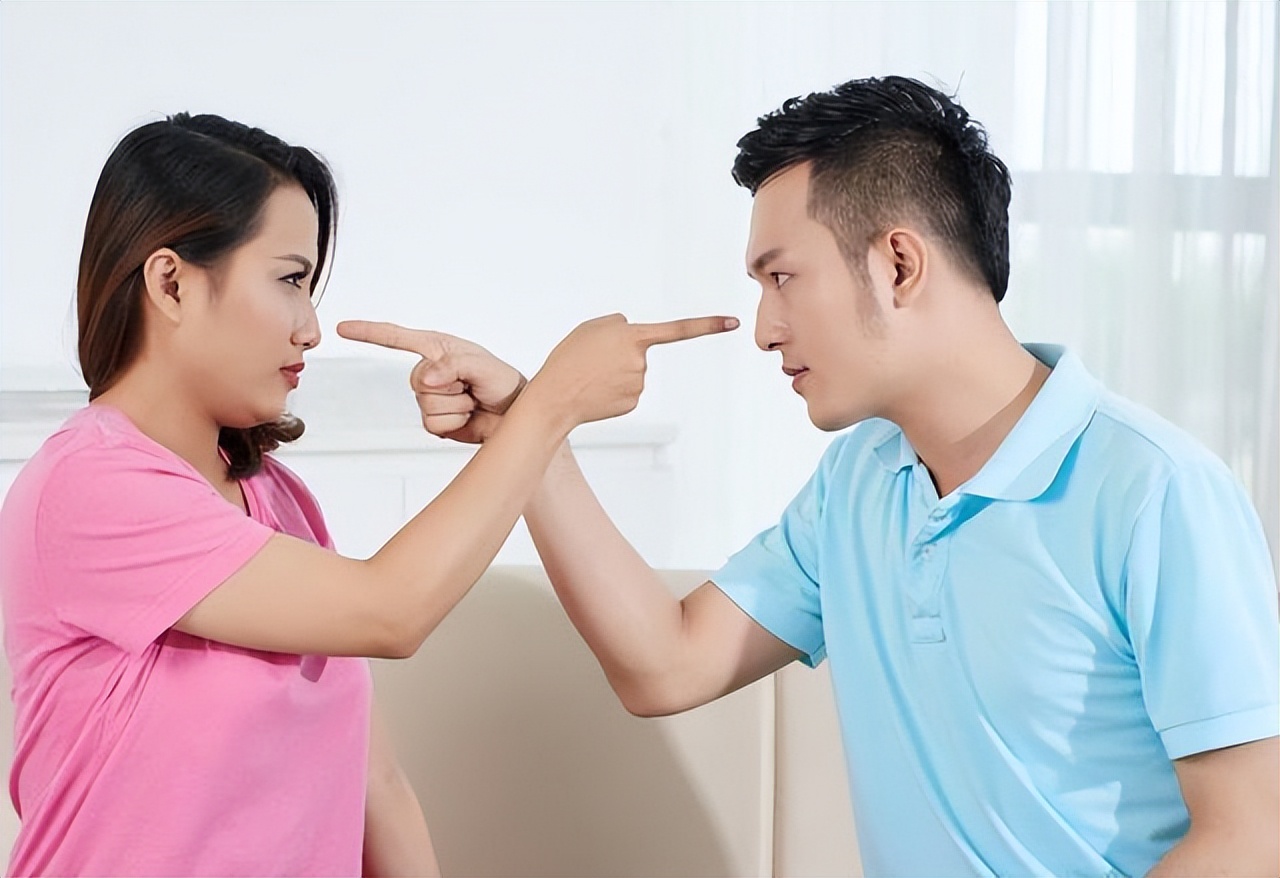 和别人打架腿抖是什么情况,一吵架打架身体发抖是什么原因