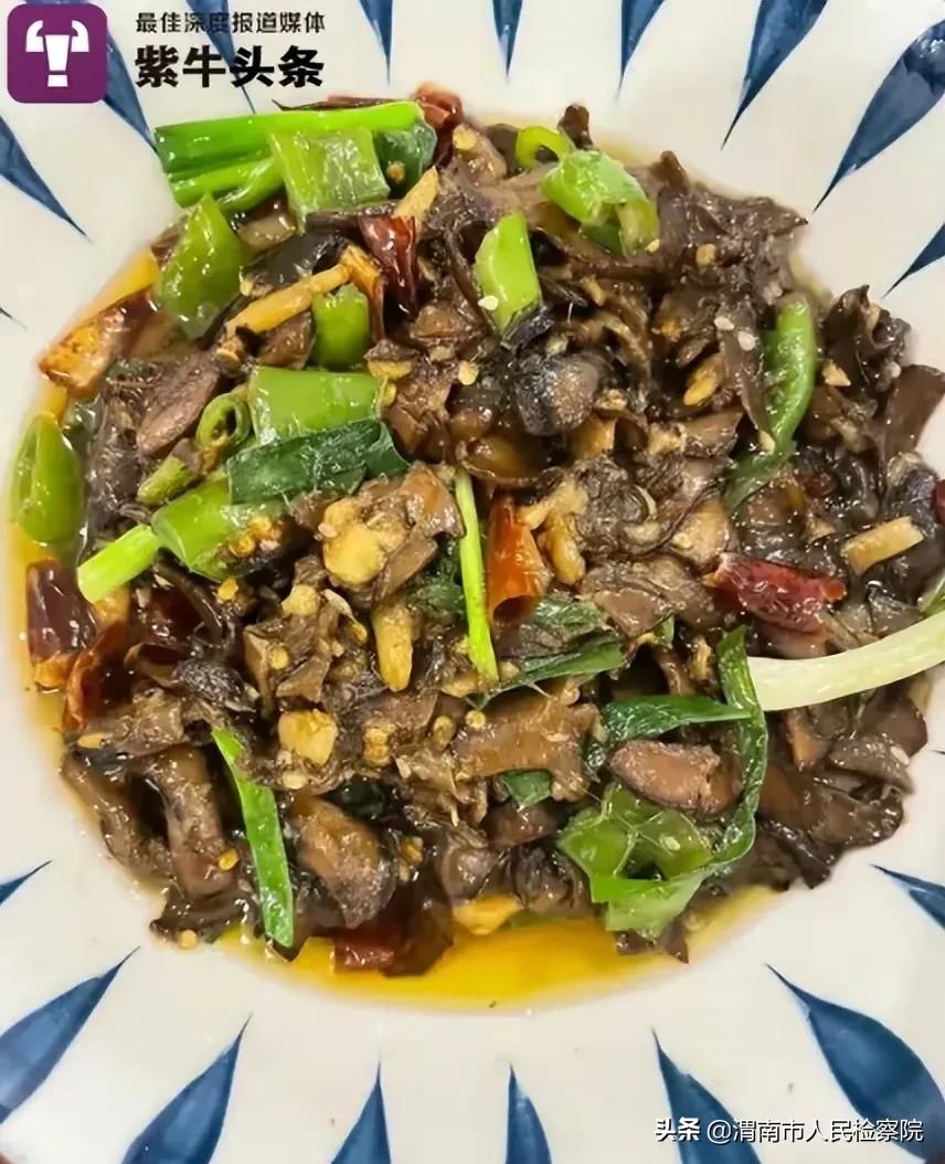 江西女子网购见手青，又炒又煮近30分钟还是中毒了！送入ICU血透…