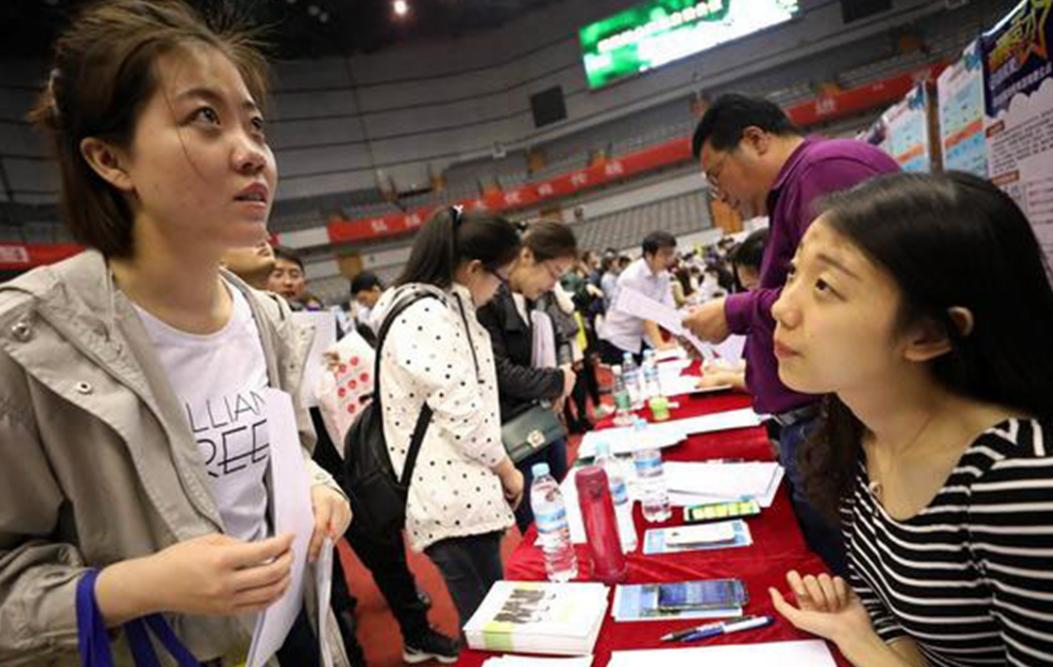 理科女生选择什么专业前景比较好,理科女生理科不好该选什么专业