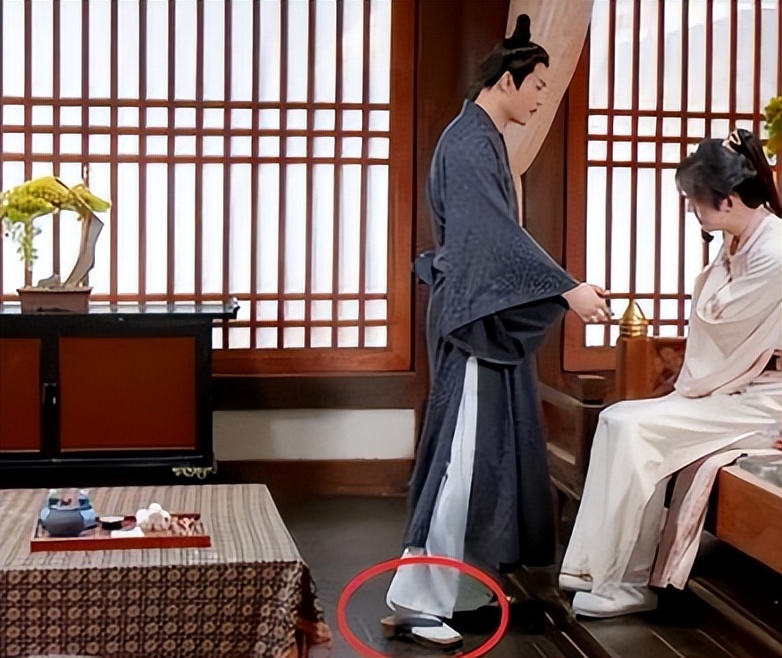 辣目洋子连续翻车,辣目洋子将礼物挂二手平台