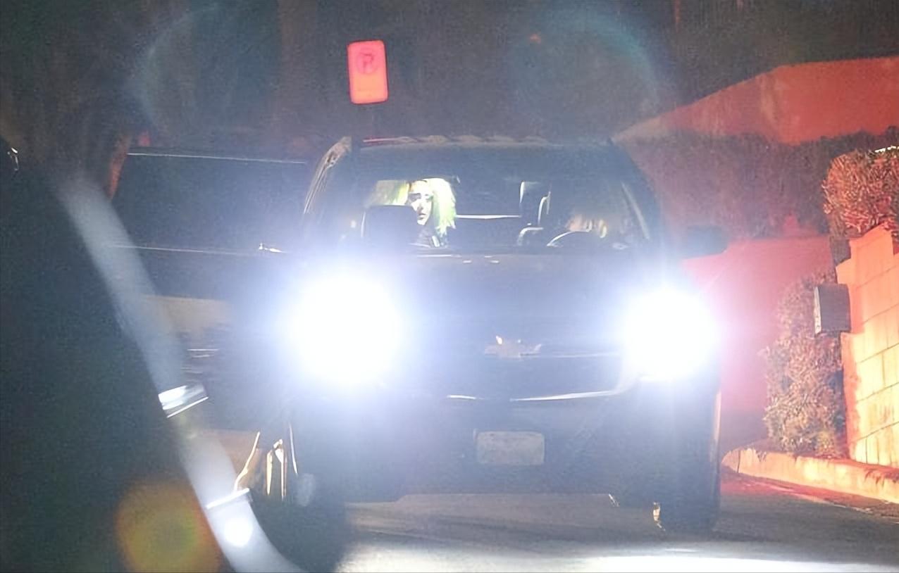 开车十年抓方向盘,车除雾不管用窗有雾怎么办