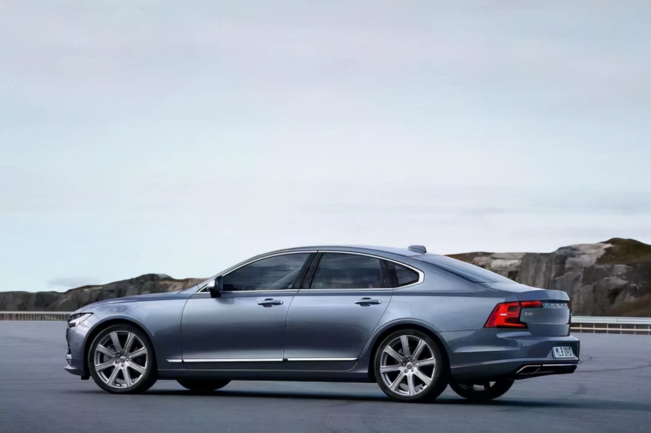 凯迪拉克和沃尔沃的口碑,凯迪拉克和沃尔沃谁保值