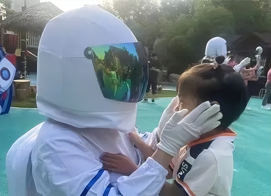 这才是最好的开学第一课,走心的开学第一课