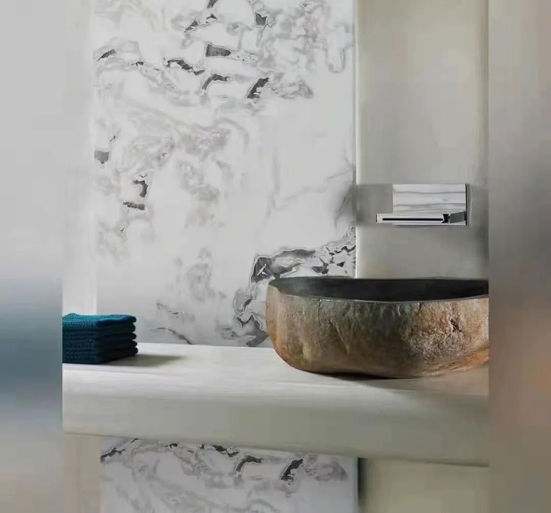 梅西同款芬迪白,梅西同款孔雀绿