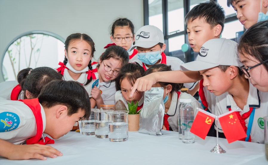 “污水”转一圈就能喝，一家神奇的工厂