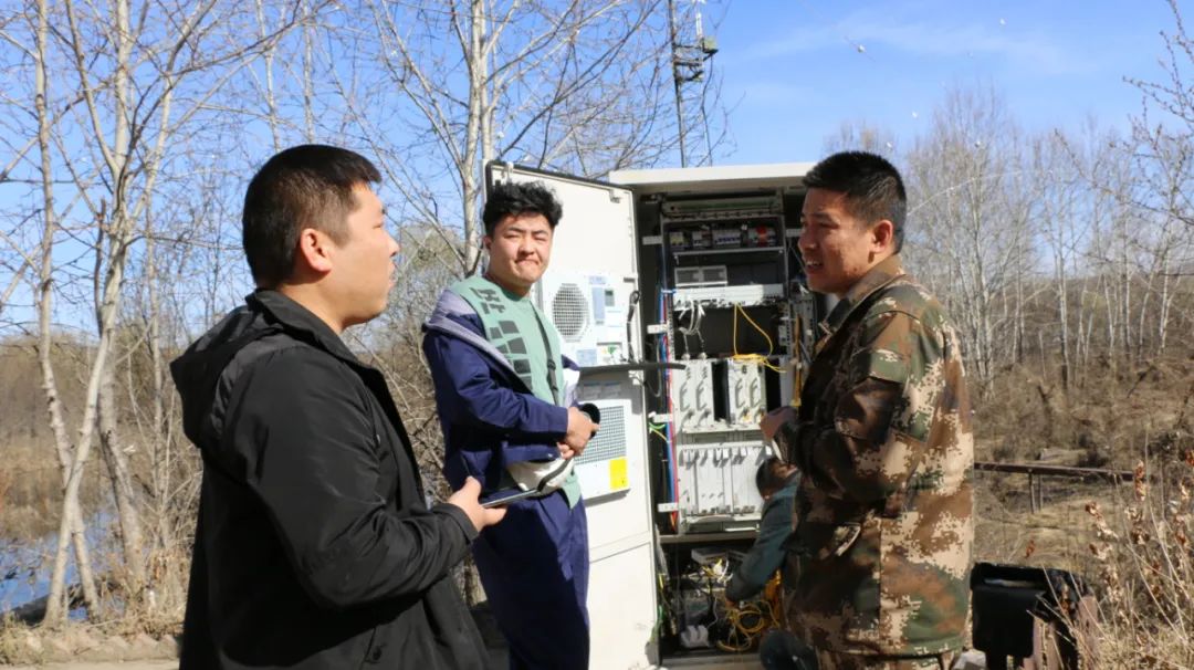 额尔古纳奇人之高擎青春火炬的柴瑞峰