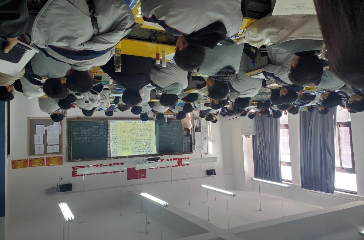 雪枫中学课间,雪枫中学西校区元旦