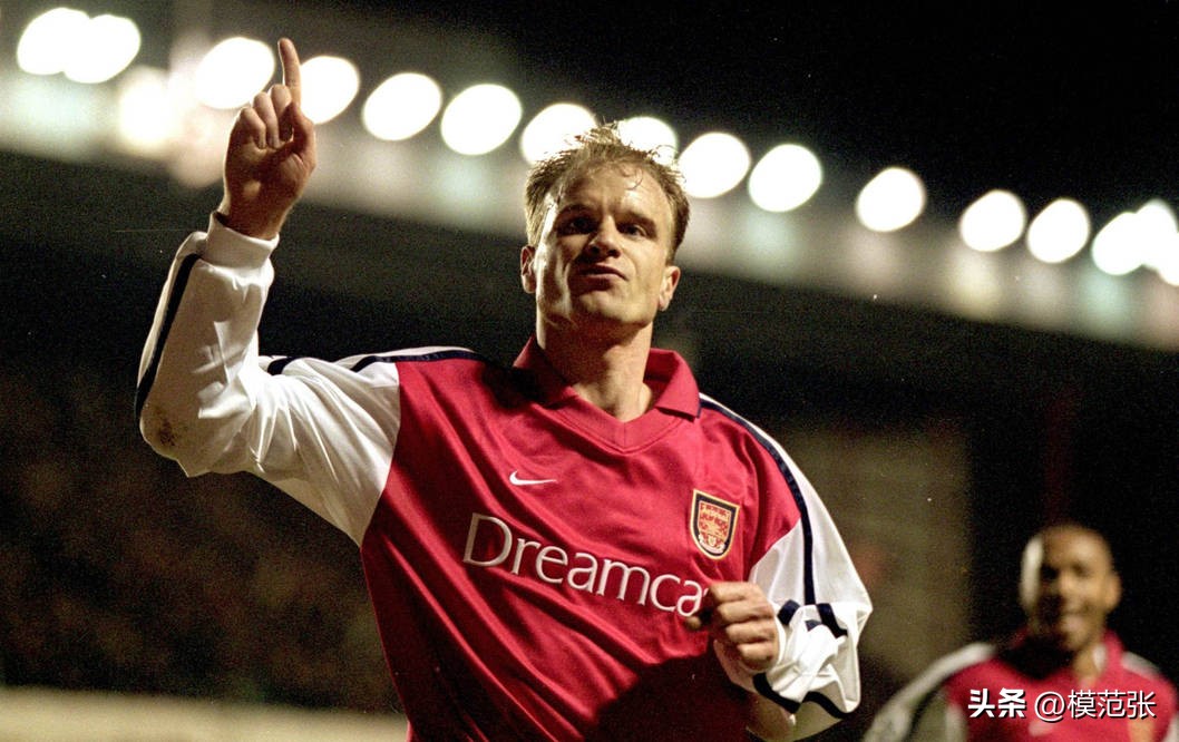 荷兰足球巨星范佩西,荷兰足球十大巨星厉害排名