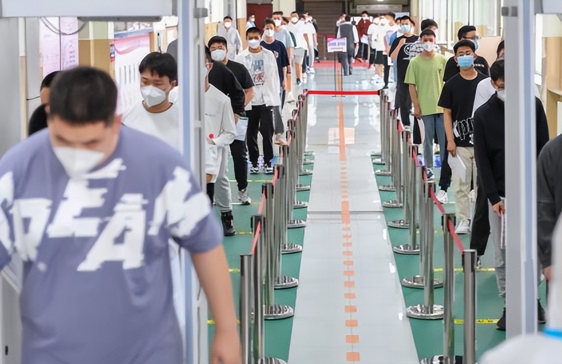 2019年高考数学难度学生哭了,22年数学高考难哭了