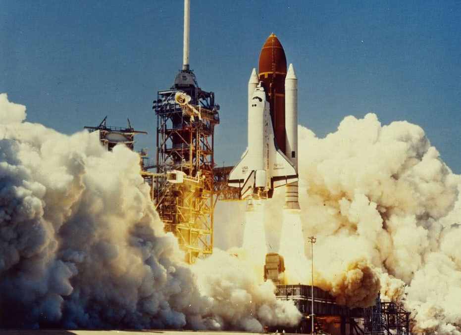 哥伦比亚号航天飞机失事原因视频,挑战者号航天飞机失事全过程