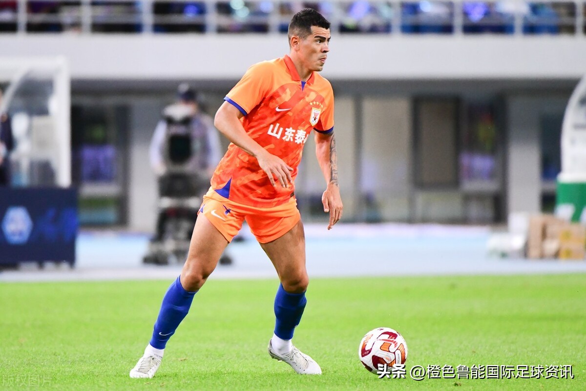 泰山队夏窗的补强重点在中卫和中锋位置，新外援可能会是高中锋？