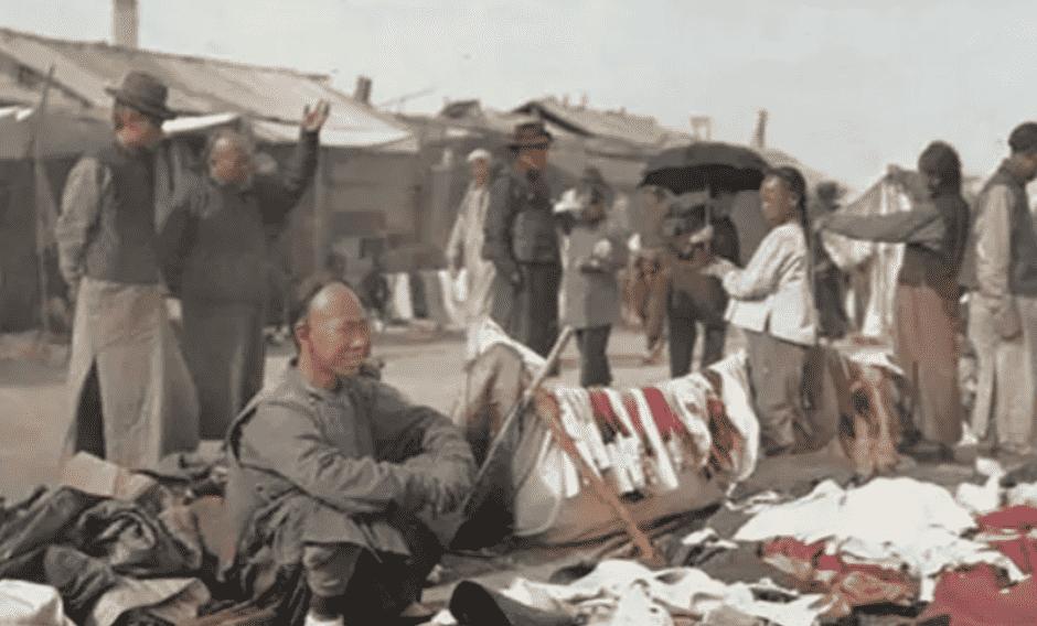 日军日记：*安妇慰**不服从管教，我很愤怒，用*刀刺**插入她的*体下**