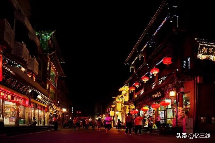 夜游北京前门大街,夜游前门什刹海大栅栏攻略