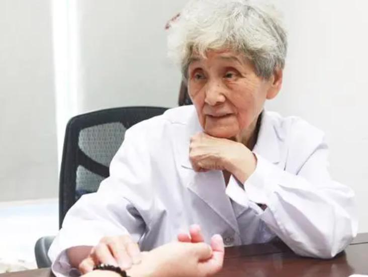 中医治湿疹止痒10大软膏,祖传秘方药膏治湿疹