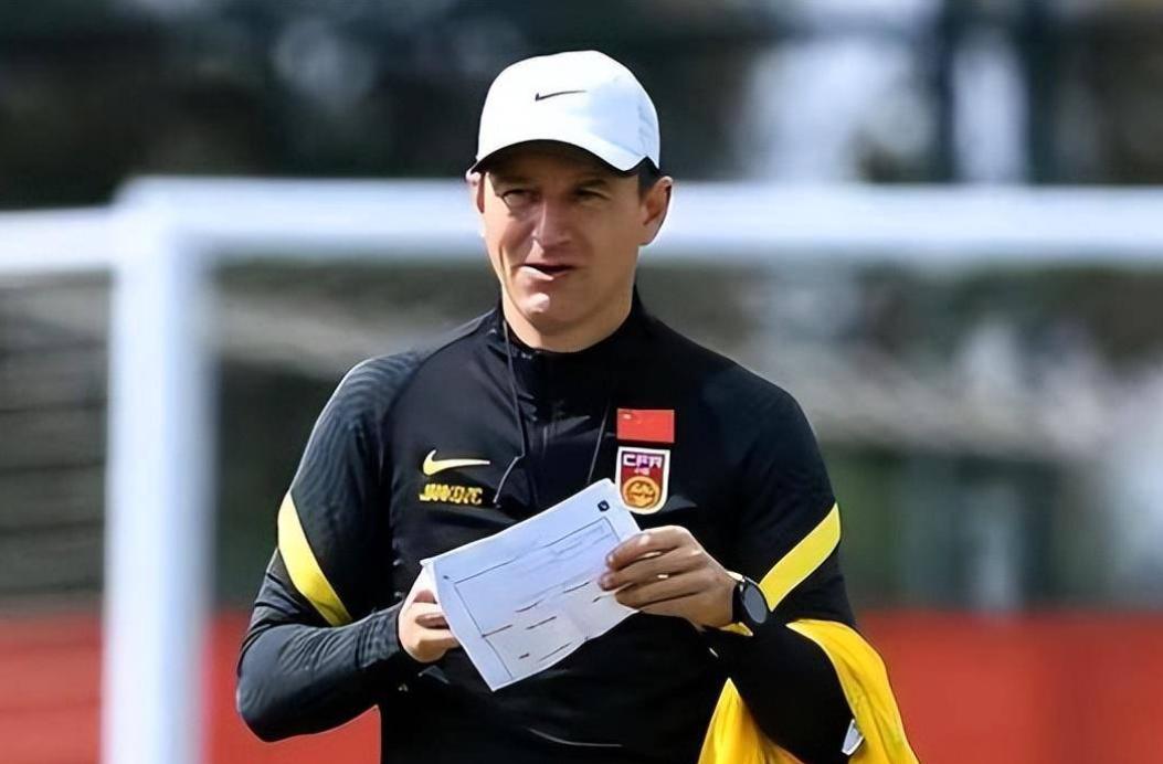 扬科维奇要求体能达极限继续奔跑,扬科维奇训练视频