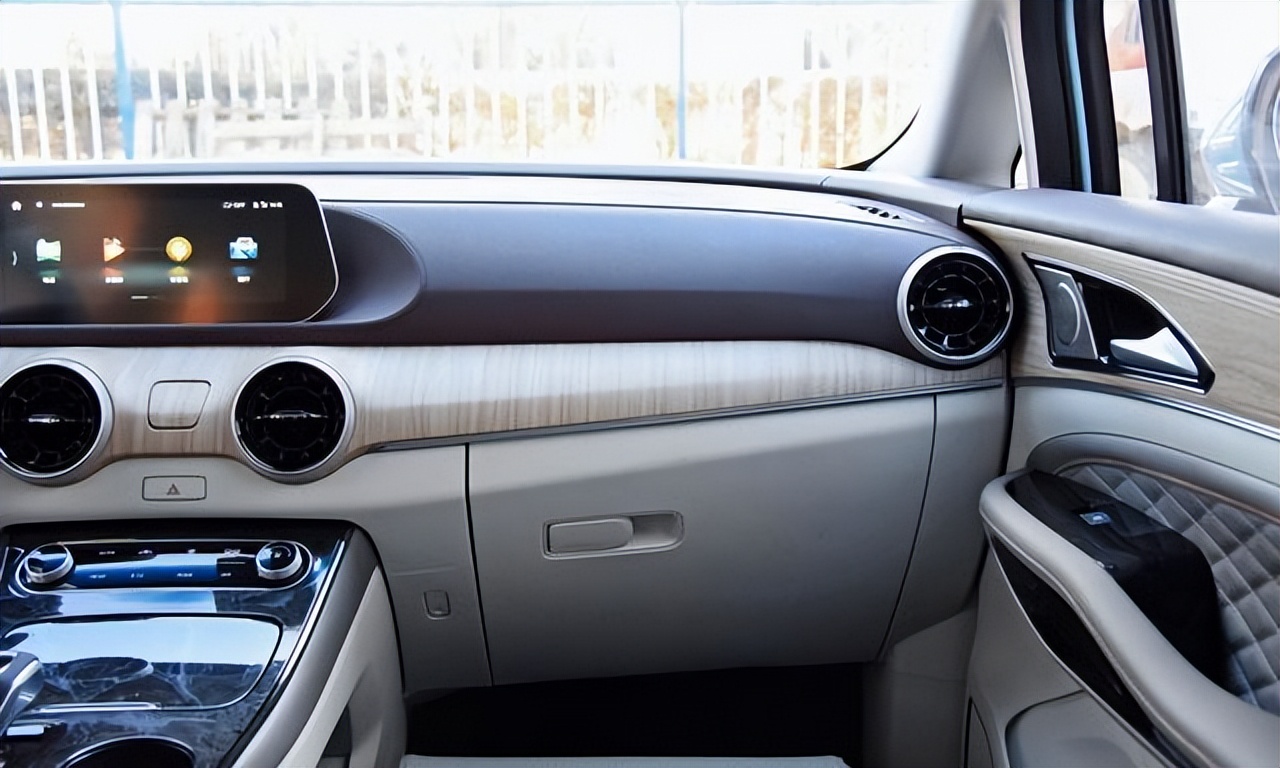 15万没要GL8提了风行游艇，开了520公里，老司机一肚子话要说