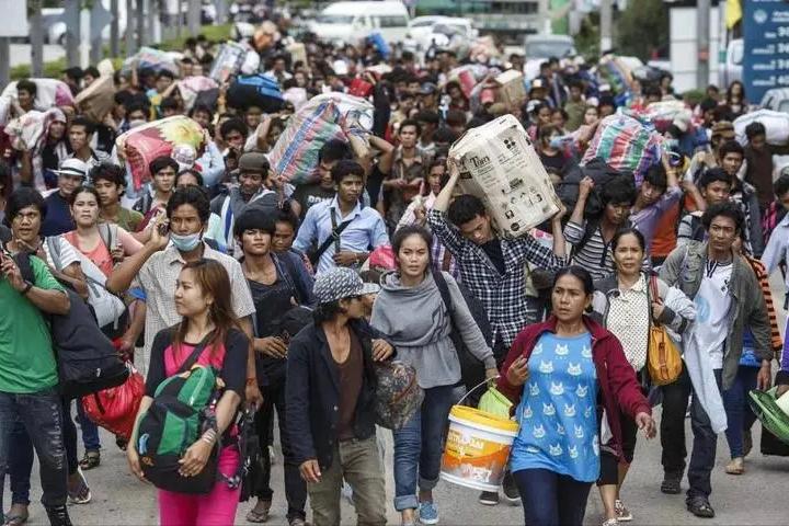 阿里巴巴跌了为什么港股就跌呢,阿里巴巴内部因素