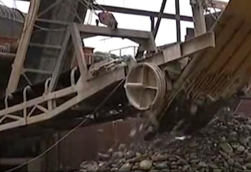 重庆男子双手竟能点石成金，将5块钱的石头转卖上万，如何做到的