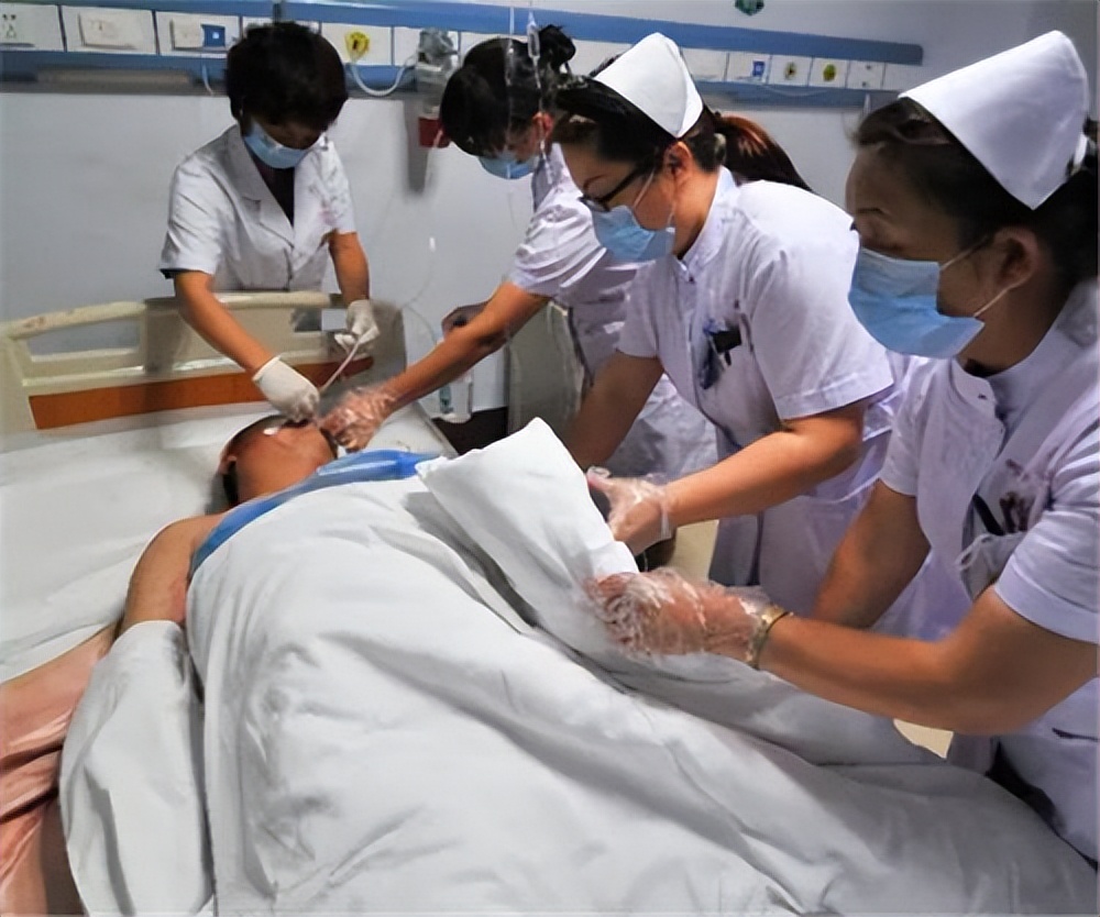 同事之间搭顺风车出事故索赔案例,搭顺风车发生事故索赔