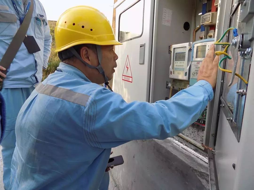 这才是每月电费超500的原因所在，选购家电时，大家可要擦亮眼睛