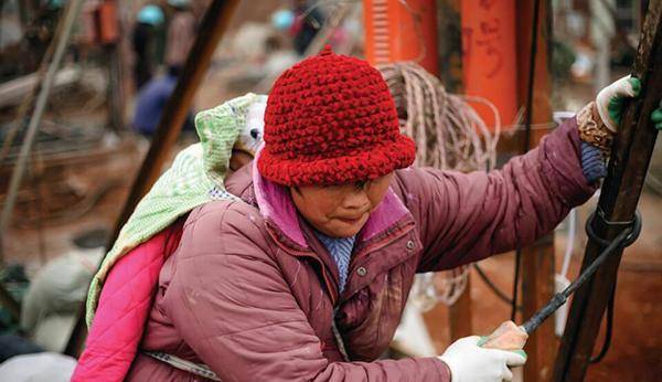 工地上干活的人有多辛苦,在工地上班的辛酸只有自己知道