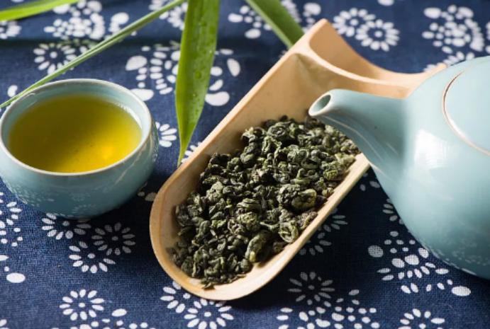 每天以茶代水会导致哪些疾病,每天以茶代水