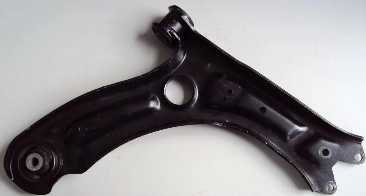 下摆臂胶套坏了是什么响声,后轮下摆臂胶套坏了的表现