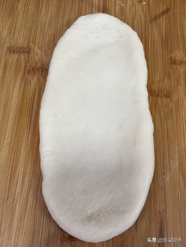 自己在家做绿豆饼，皮薄馅大，酥到掉渣，简单易做，小白一次成功