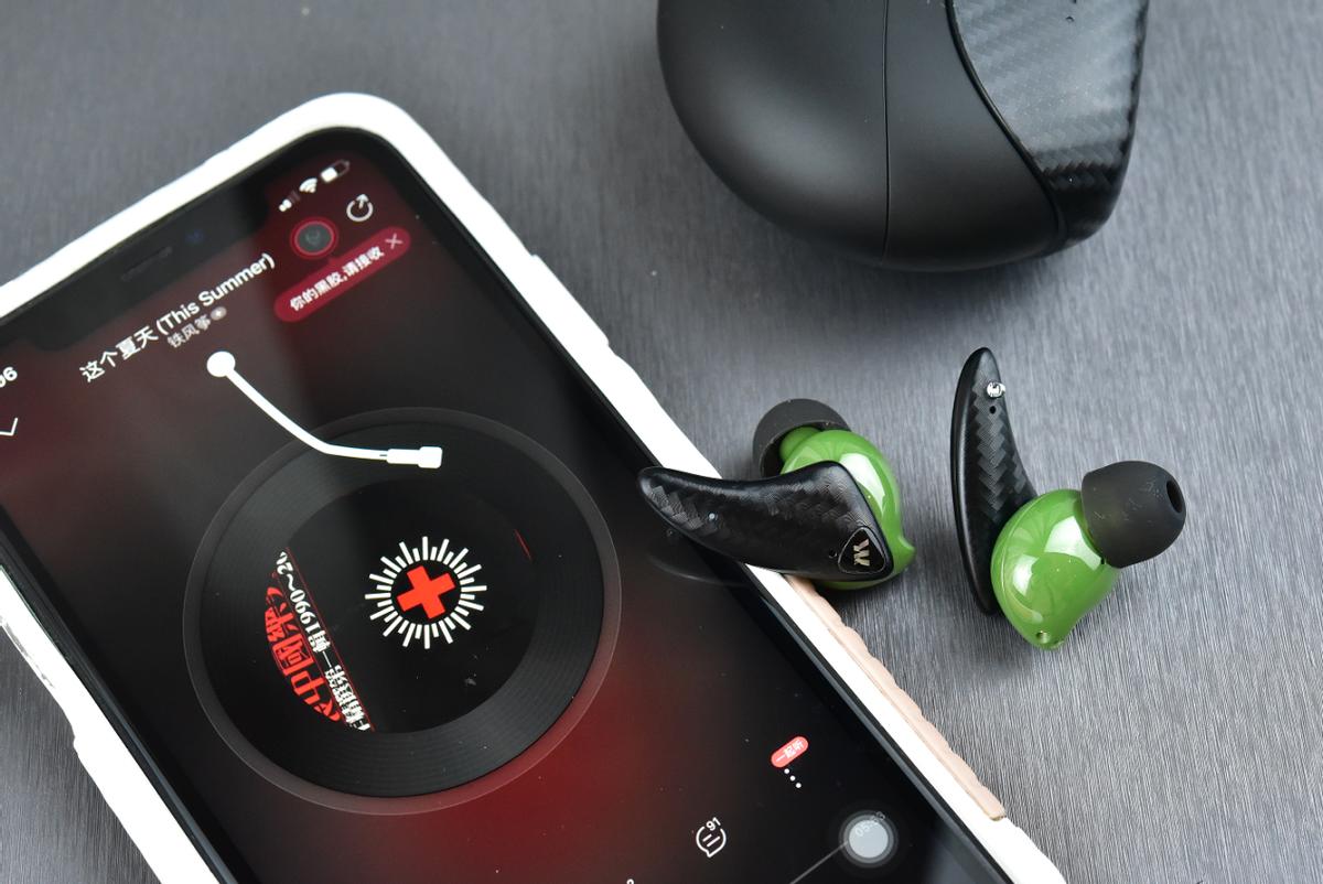 重新定义轻奢运动耳机,乐旷陶瓷耳机莫文蔚