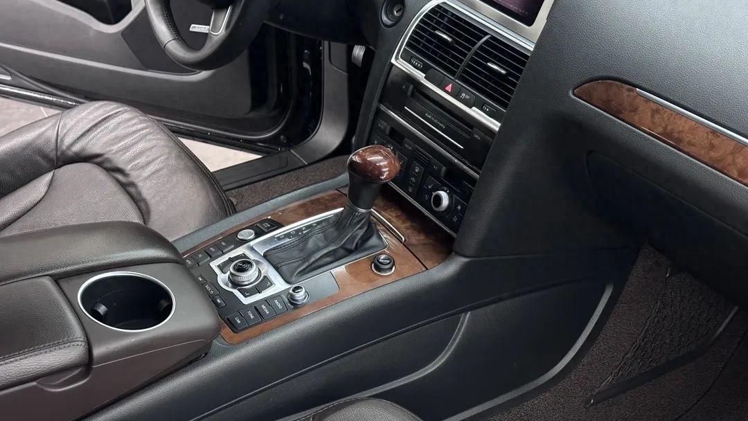 江苏13款柴油奥迪q7翻新,大哥买奥迪q7