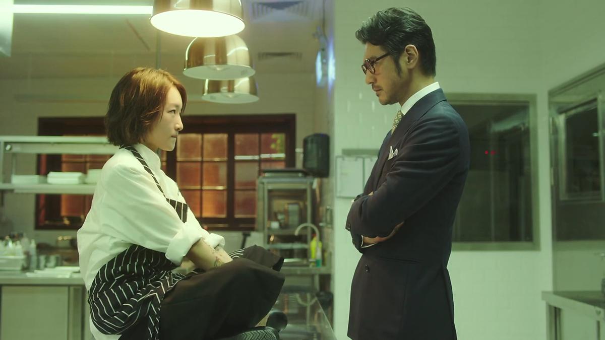 周冬雨刚出道和张艺谋采访,张艺谋周冬雨第一次见面