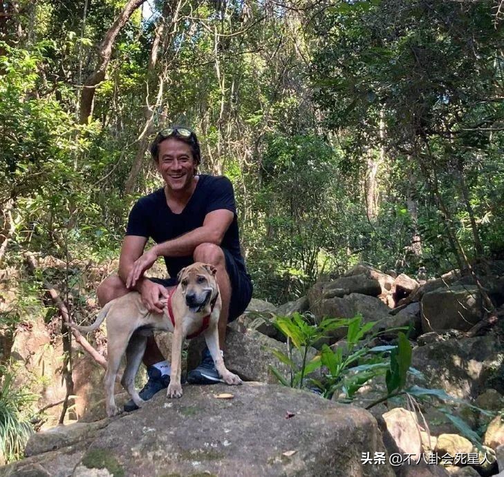 娱乐圈晚节不保的六位老戏骨,80位已逝香港明星