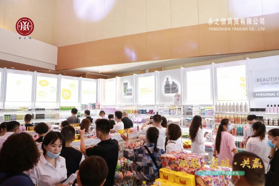 和欧莱雅们合作定制款，“小林哥”如何赋能门店？