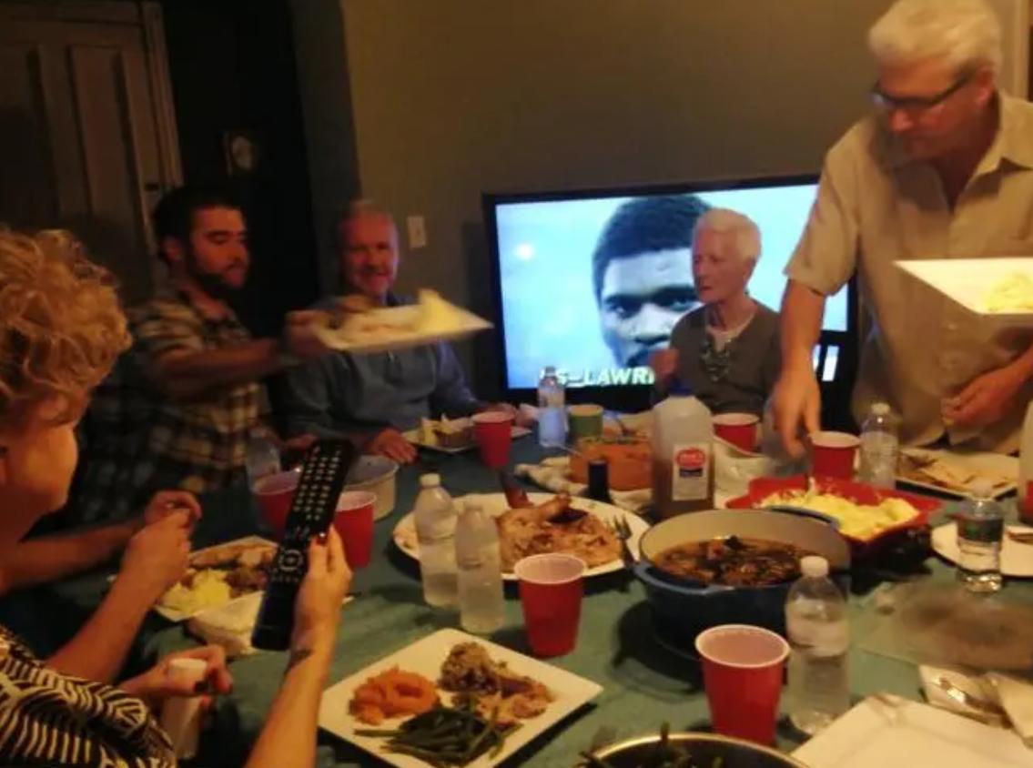 拇指姑娘出生时只有10公分,拇指姑娘出生时仅280克长大