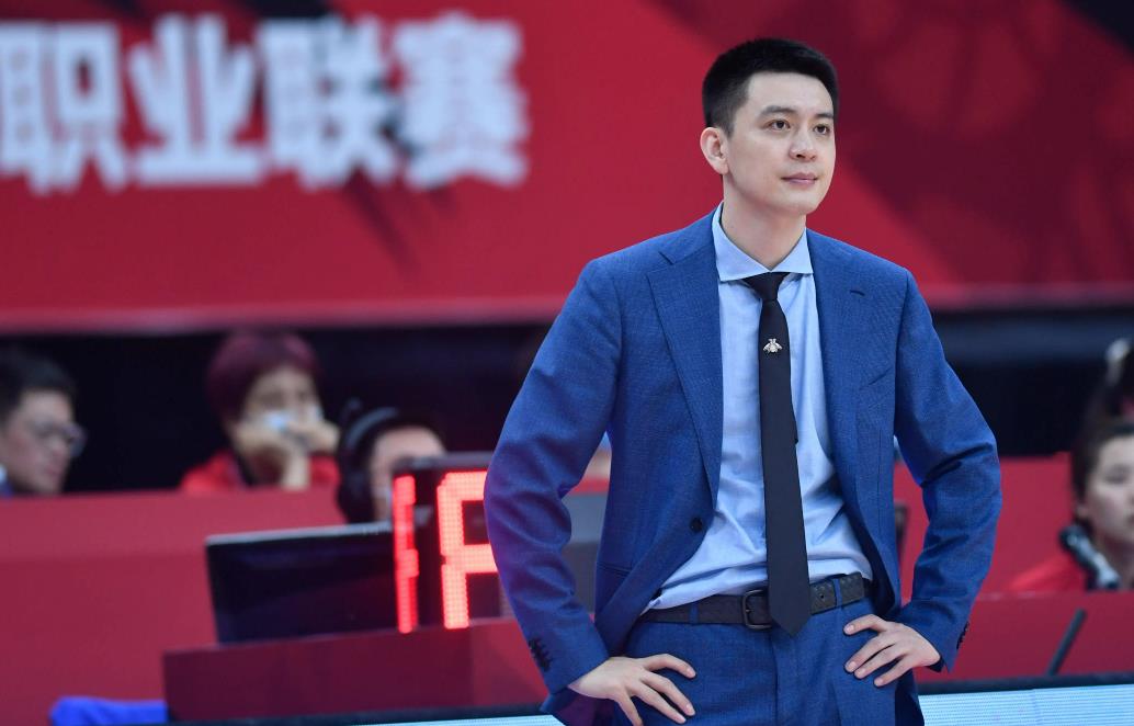 辽篮最新比赛杨鸣采访,辽篮输了杨鸣反应