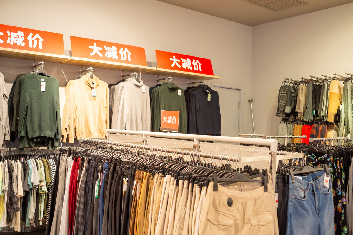 开服装店一个月能挣4000块钱吗,河北开服装店能赚钱吗