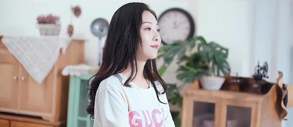 买精生混血三胞胎，每月花百万养娃，李雪珂的口碑为何不如叶海洋