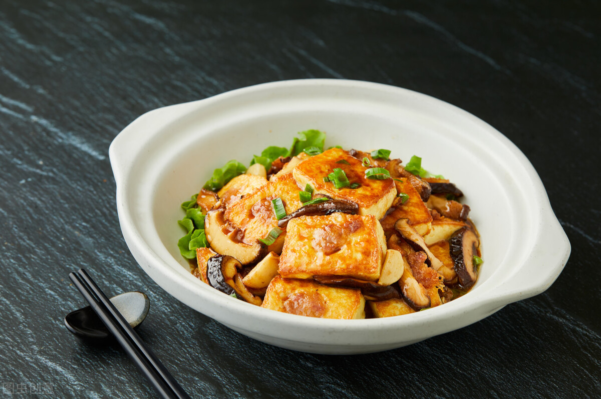 这才是豆腐最好吃的做法简单易做,豆腐怎么做好吃又简单麻婆豆腐