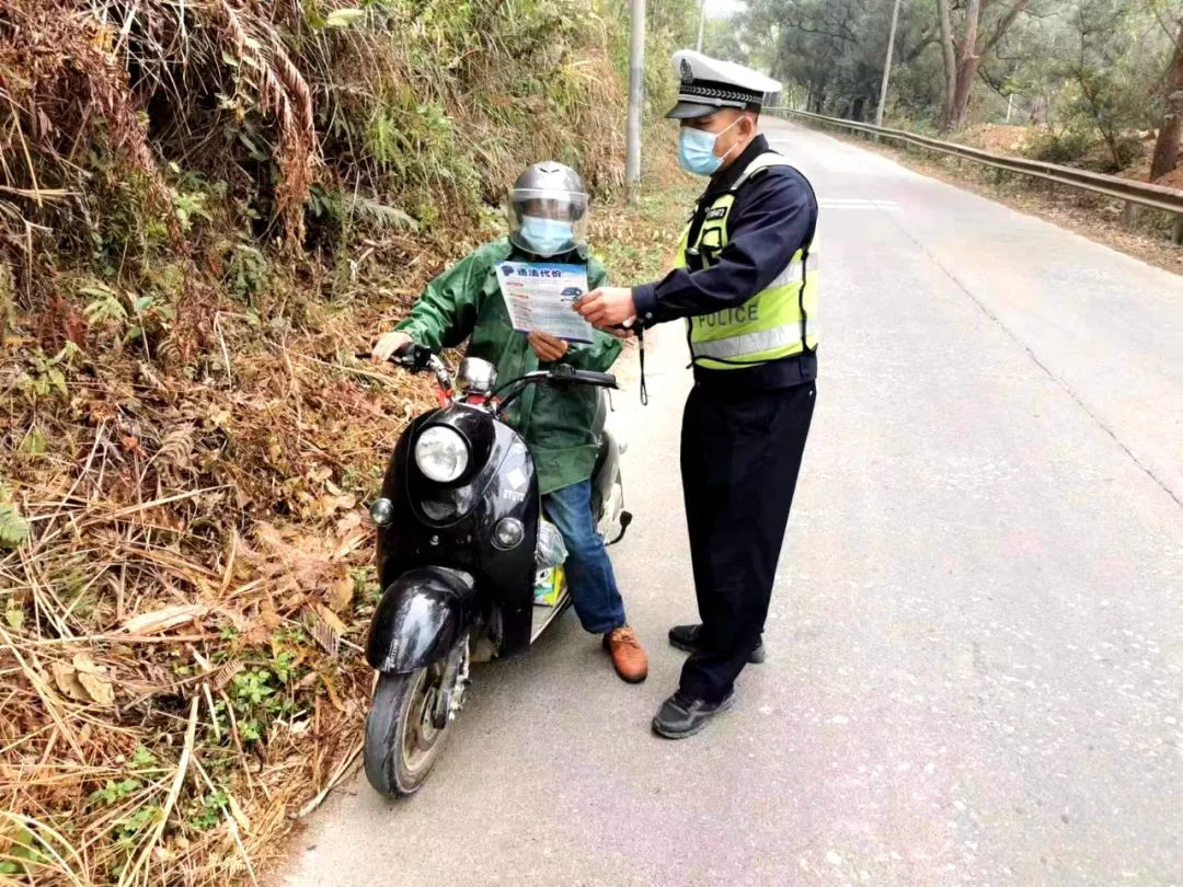 在柳州电动车上什么牌是正规的,柳州电车牌照怎么区分真假