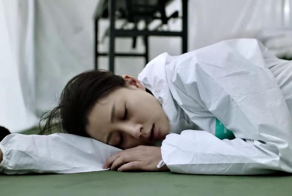 祸害女性的“液体快乐丸”是什么？几滴就会昏迷，不记得发生过程