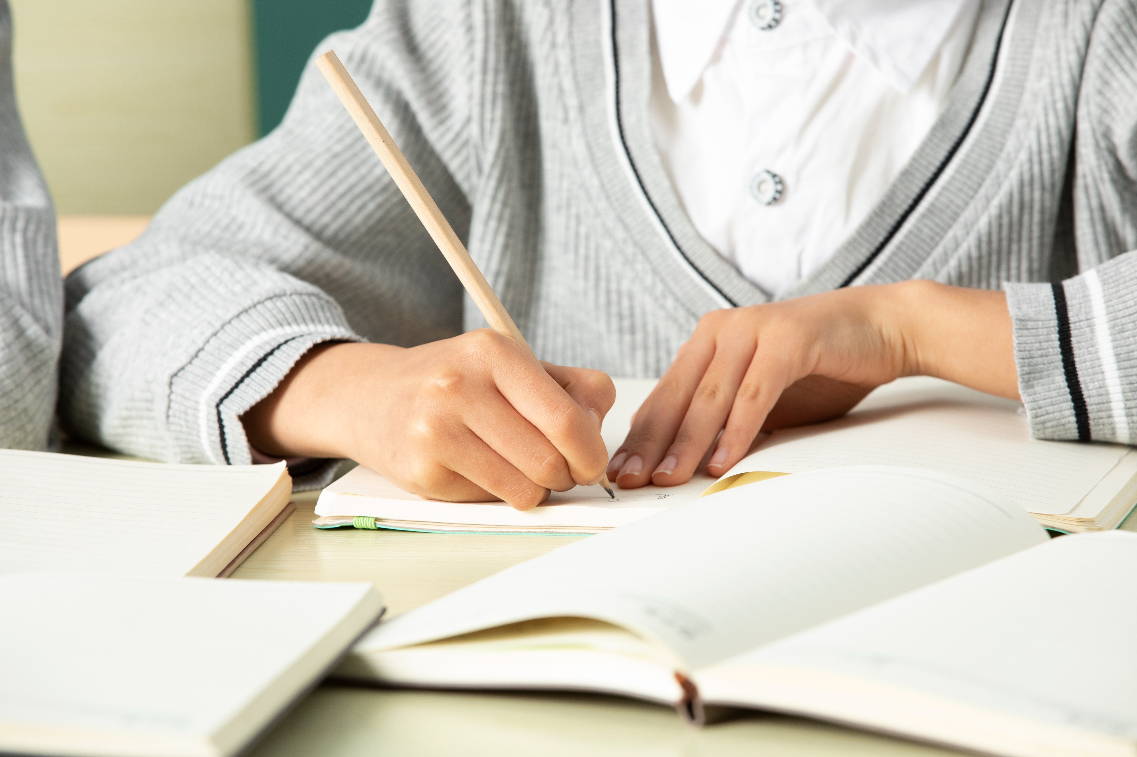 孩子到了青春期父母应该注意什么,孩子到青春期父母需要注意什么